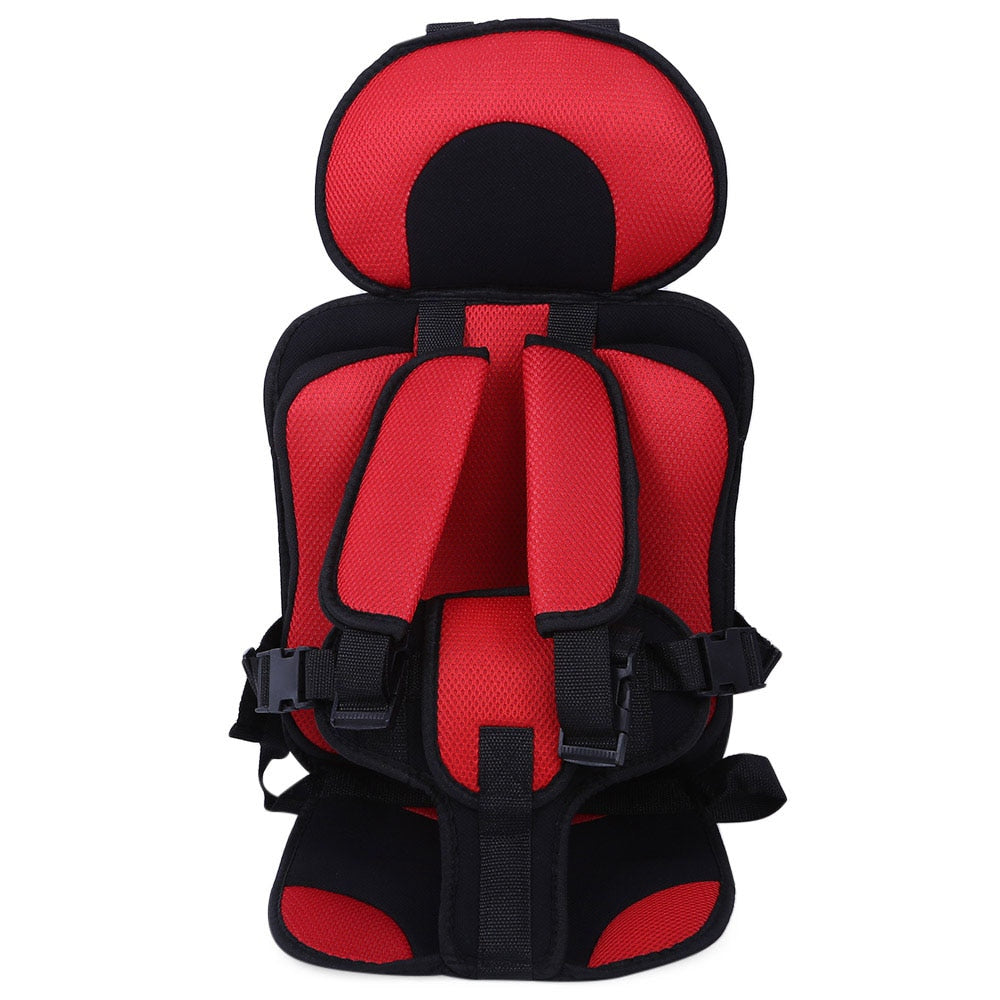 Roter und schwarzer Kindersitz, tragbar, sicher, verstellbar, für Auto, Reisen.