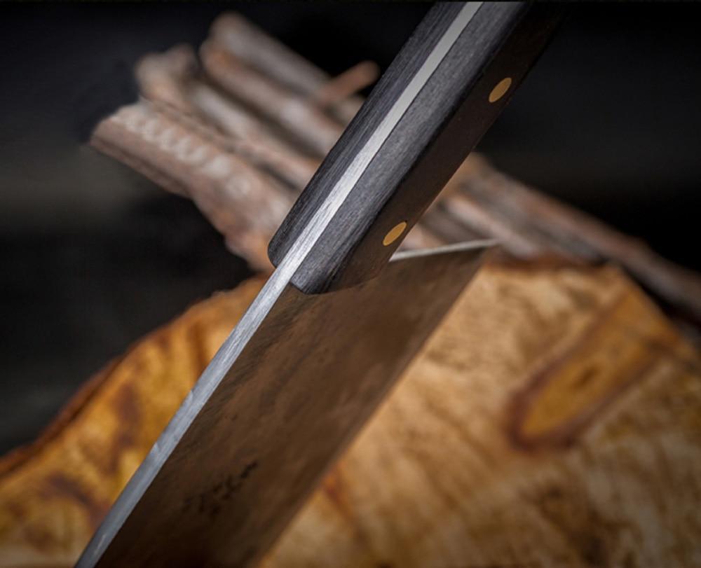 Handsmidd kolstål kockkniv Carvallo